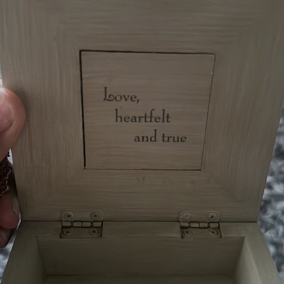 willow tree box - Picture 2 of 3